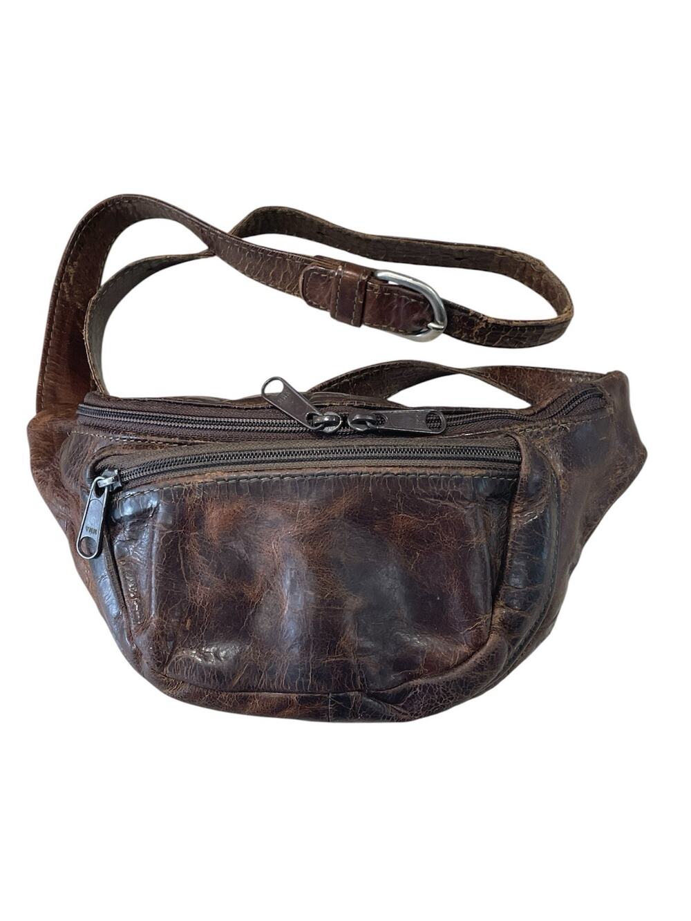 VILLAGE TANNERY Designs by Sevestet New York Brown Leather Unisex Crossbody Bag